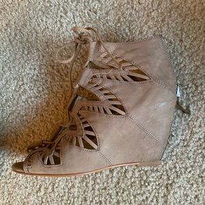 Dolce Vita Shandy Lace Up Wedge